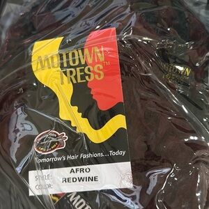 Motown tress Afro redwine